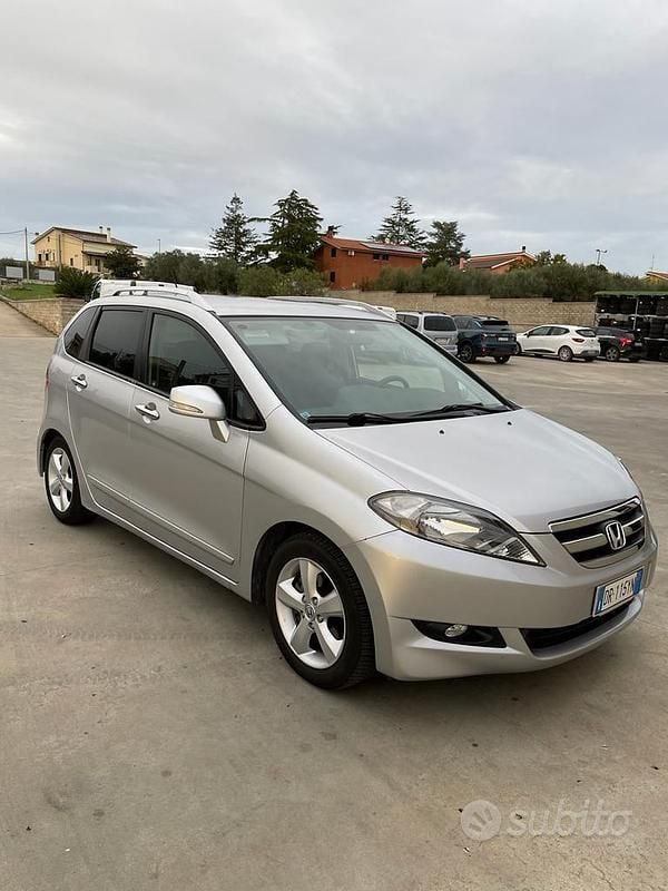 Usata Honda FR-V Comfort Plus 140 CV (102 kW) 2008 Argento Monovolume