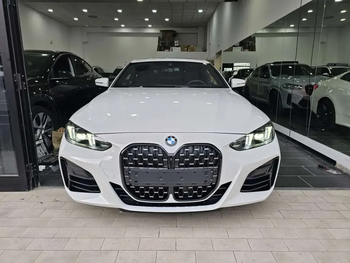 Usata BMW 420 Coupé M Sport 190 CV (139 kW) 2024 Alpin white Coupé