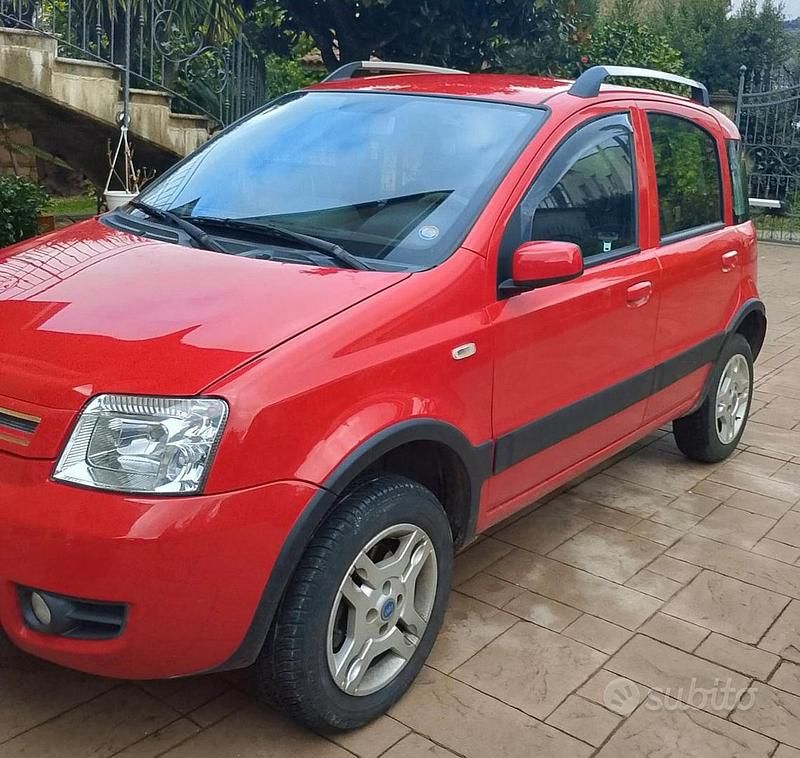 Usata Fiat Panda 4x4 2008 Rosso Utilitaria