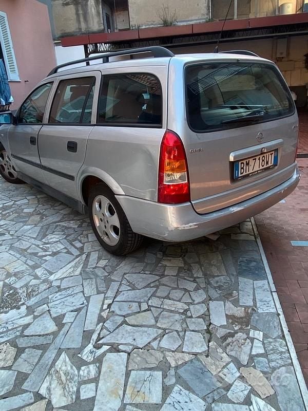 Usata Opel Astra Club 101 CV (74 kW) 2001 Grigio Station wagon