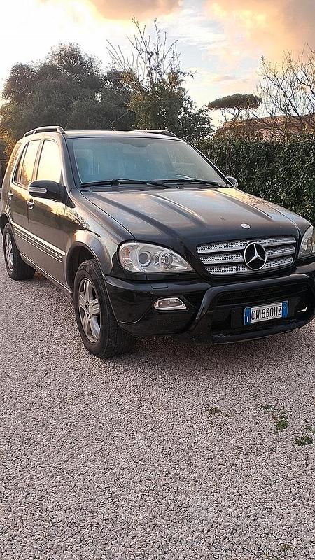 Usata Mercedes ML270 2006 Nero SUV