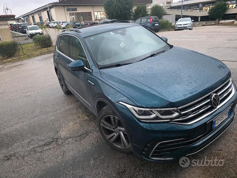 Usata VW Tiguan R-line 150 CV (110 kW) 2021 Blu SUV