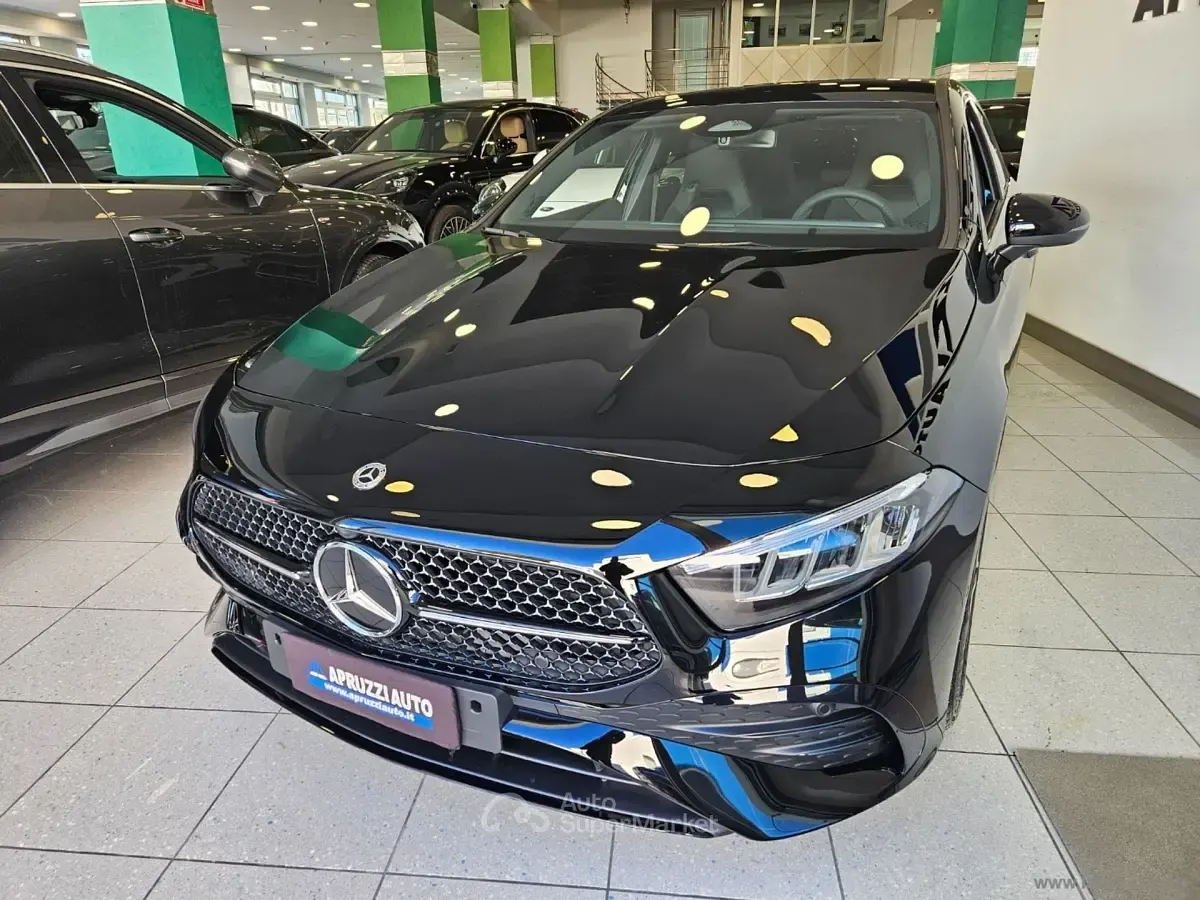 Nuova Mercedes A180 Advanced Plus 116 CV (85 kW) 2025 Nero Berlina