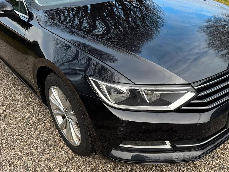 Usata VW Passat Business 120 CV (88 kW) 2019 Nero Station wagon