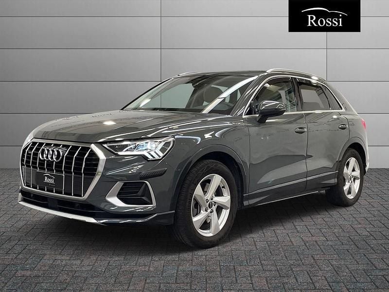 Usata Audi Q3 Advanced 191 CV (140 kW) 2025 Grigio scuro metallizzato SUV