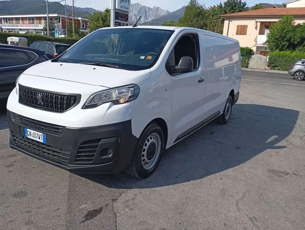 Usata Peugeot Expert 144 CV (105 kW) 2023 Bianco Furgone