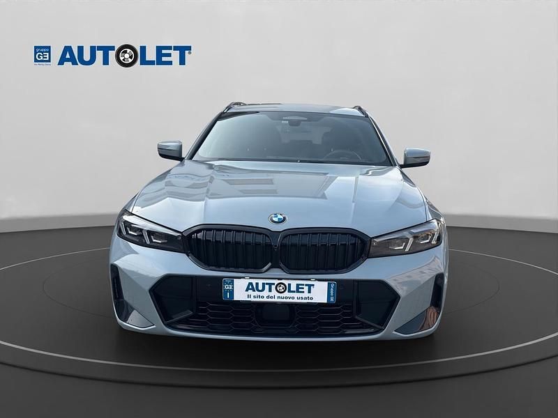 Usata BMW 320e M Sport 190 CV (139 kW) 2024 Grigio Station wagon
