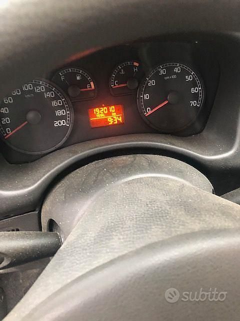 Usata Fiat Punto 2003 Utilitaria