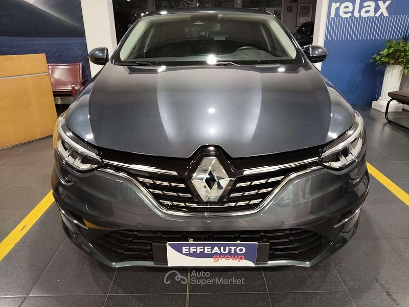 Usata Renault Mégane 91 CV (66 kW) 2021 Gray Berlina