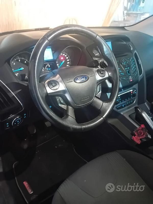 Usata Ford Focus 115 CV (84 kW) 2011 Station wagon