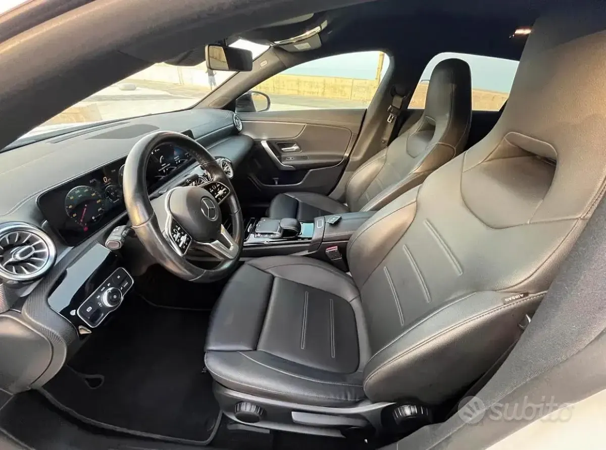 Usata Mercedes CLA200 150 CV (110 kW) 2020 Bianco Station wagon