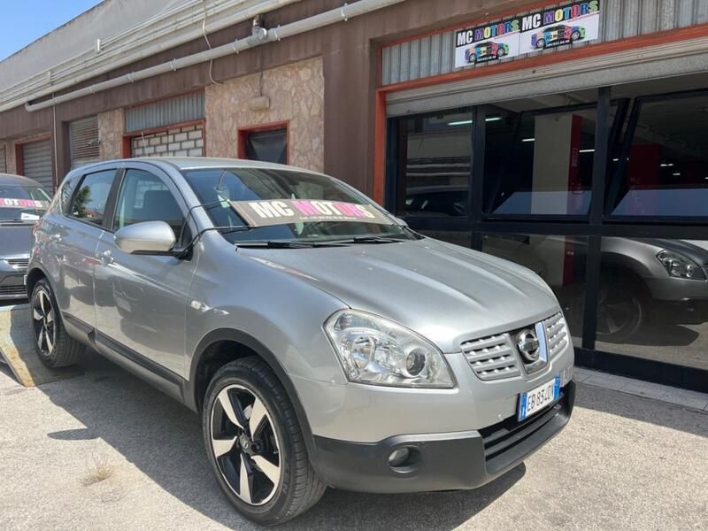 Usata Nissan Qashqai Acenta 103 CV (75 kW) 2010 Grigio SUV