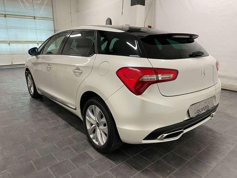 Usata DS Automobiles DS5 So Chic 181 CV (133 kW) 2016 Bianco Utilitaria