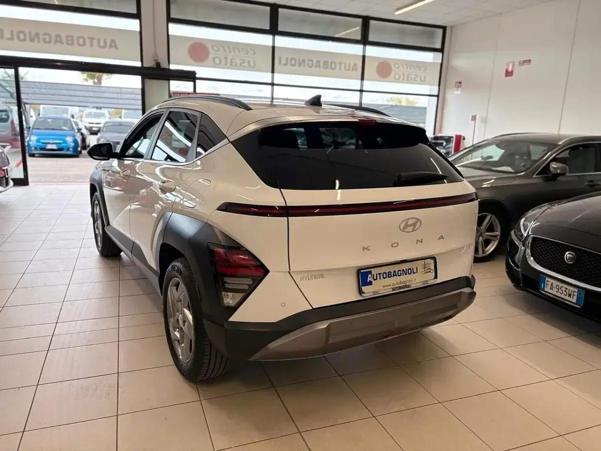 Usata Hyundai Kona 101 CV (74 kW) 2025 Bianco SUV