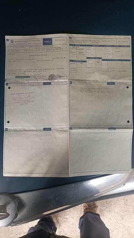 Usata Mercedes 220 60 CV (44 kW) 1973 Blu/azzurro Monovolume