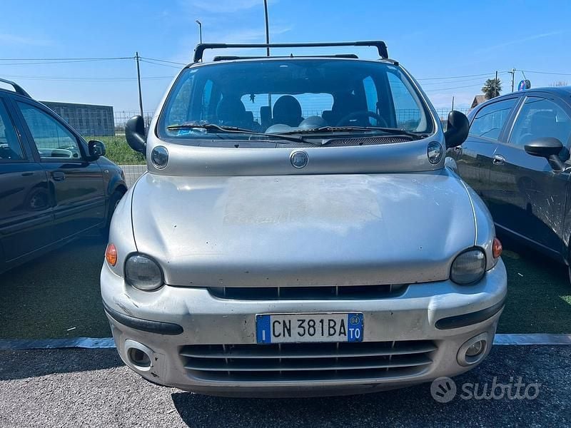 Usata Fiat Multipla 115 CV (84 kW) 2004 Grigio Monovolume