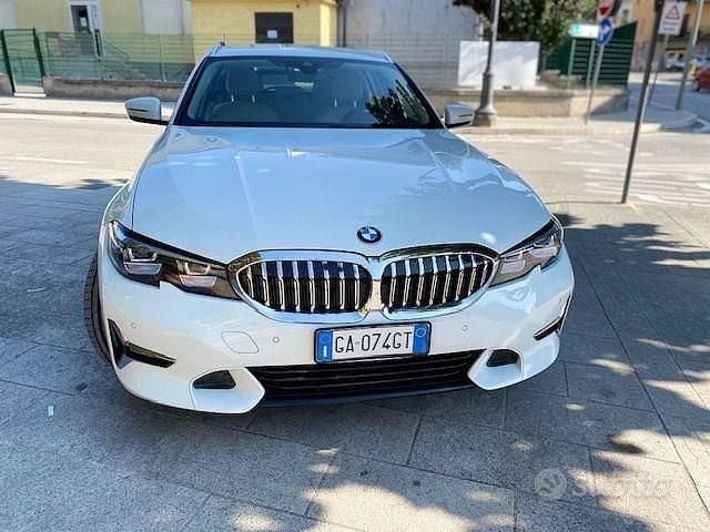 Usata BMW 320 Luxury Line 190 CV (139 kW) 2020 Bianco Station wagon