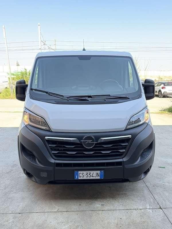 Usata Opel Movano 140 CV (102 kW) 2023 Furgone