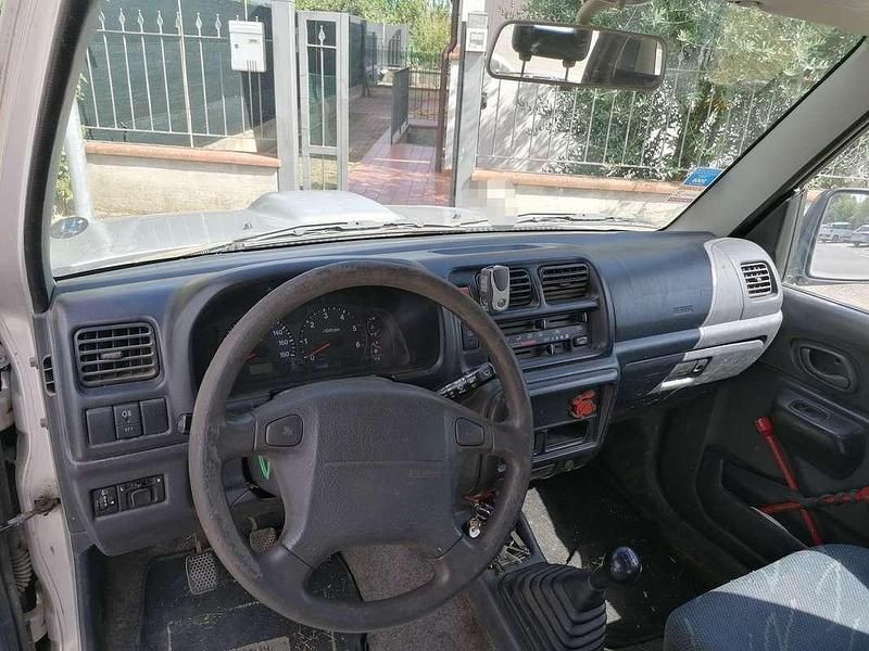 Argento Usata 2004 Suzuki Jimny SUV | 8000 € - Immagine 1/4