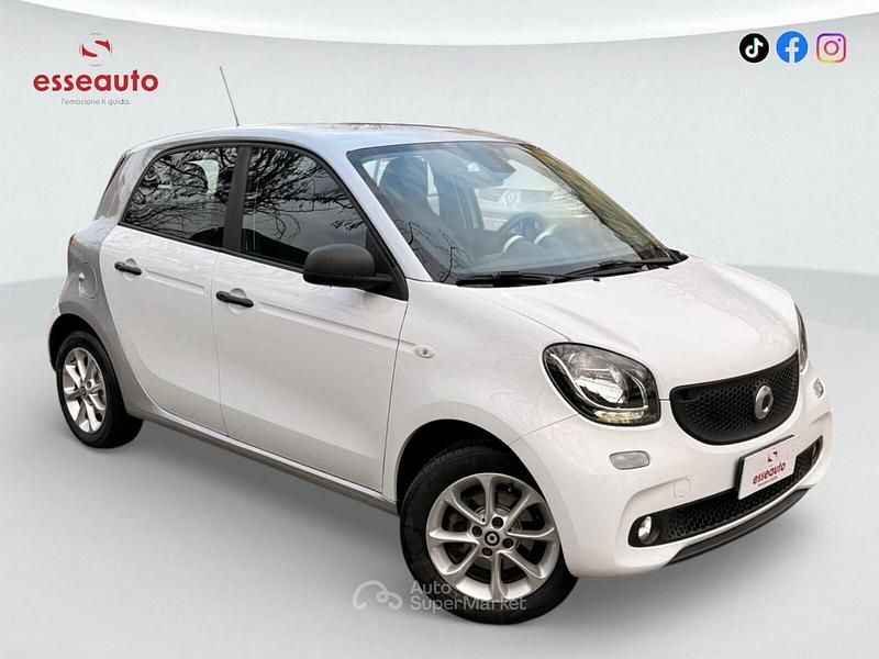 Usata Smart ForFour Prime 71 CV (52 kW) 2017 Bianco Utilitaria