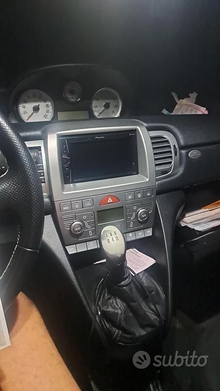 Blu Usata 2010 Lancia Ypsilon Due volumi | 4500 € - Immagine 1/4