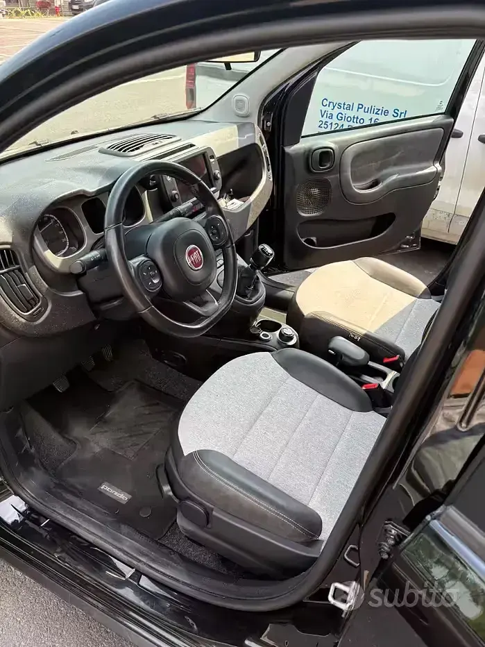 Usata Fiat Panda Cross Cross 85 CV (62 kW) 2021 Nero Utilitaria