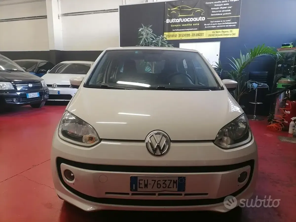 Usata VW up! Move 68 CV (50 kW) 2014 Bianco Utilitaria