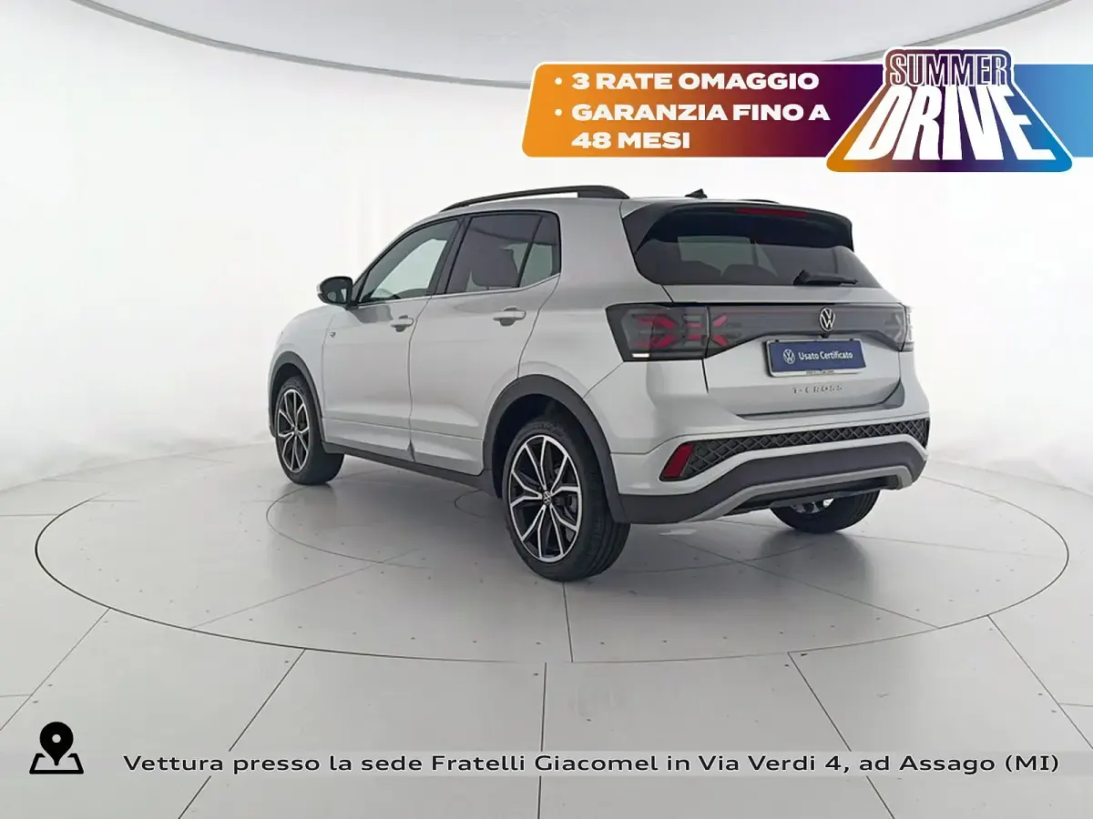Nuova VW T-Cross R-line Plus 116 CV (85 kW) 2026 Reflex silver metallizzato SUV