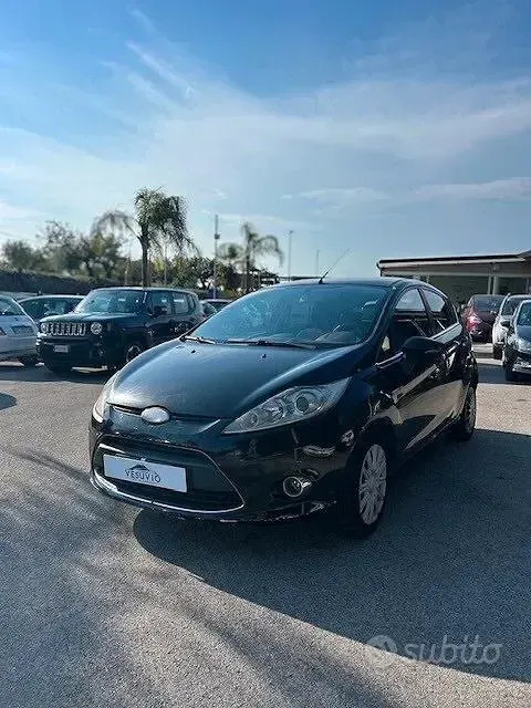 Usata Ford Fiesta 92 CV (67 kW) 2009 Nero Berlina