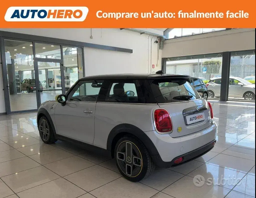 Usata Mini Cooper SE 75 kW (102 CV) 2020 Bianco Utilitaria