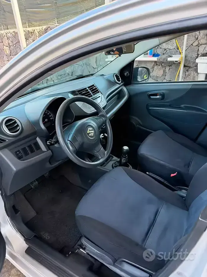 Usata Suzuki Alto 68 CV (50 kW) 2012 Grigio Utilitaria