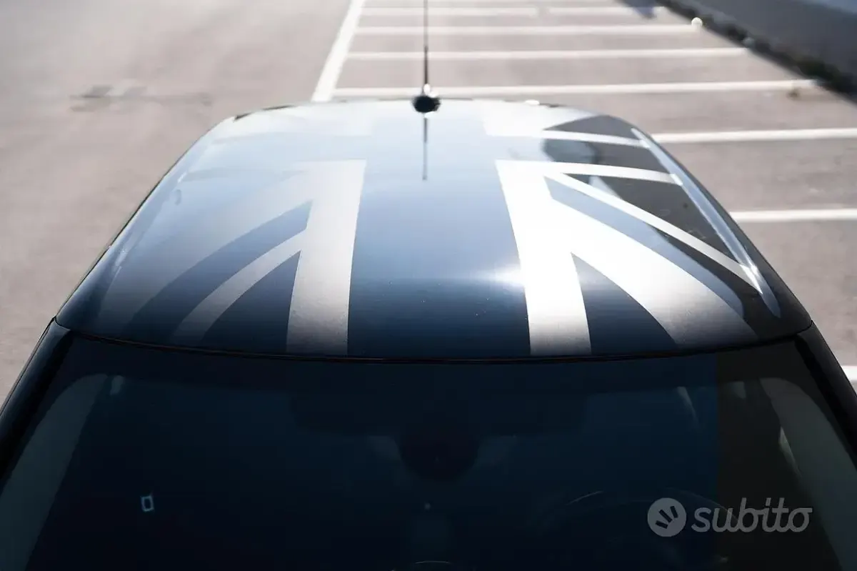 Usata Mini ONE 75 CV (55 kW) 2021 Verde Utilitaria