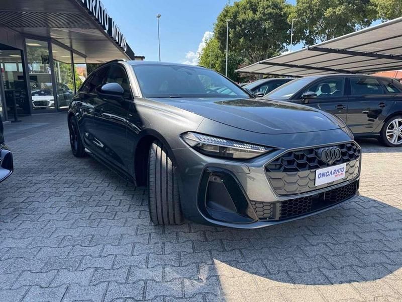 Nuova Audi A5 S-Line 204 CV (150 kW) 2025 Grigio Coupé