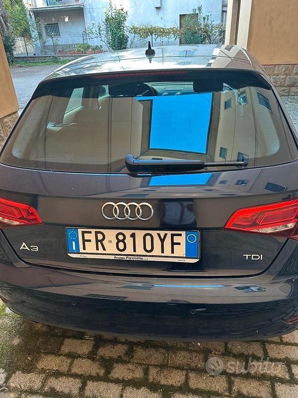 Usata Audi A3 150 CV (110 kW) 2018 Blu Berlina