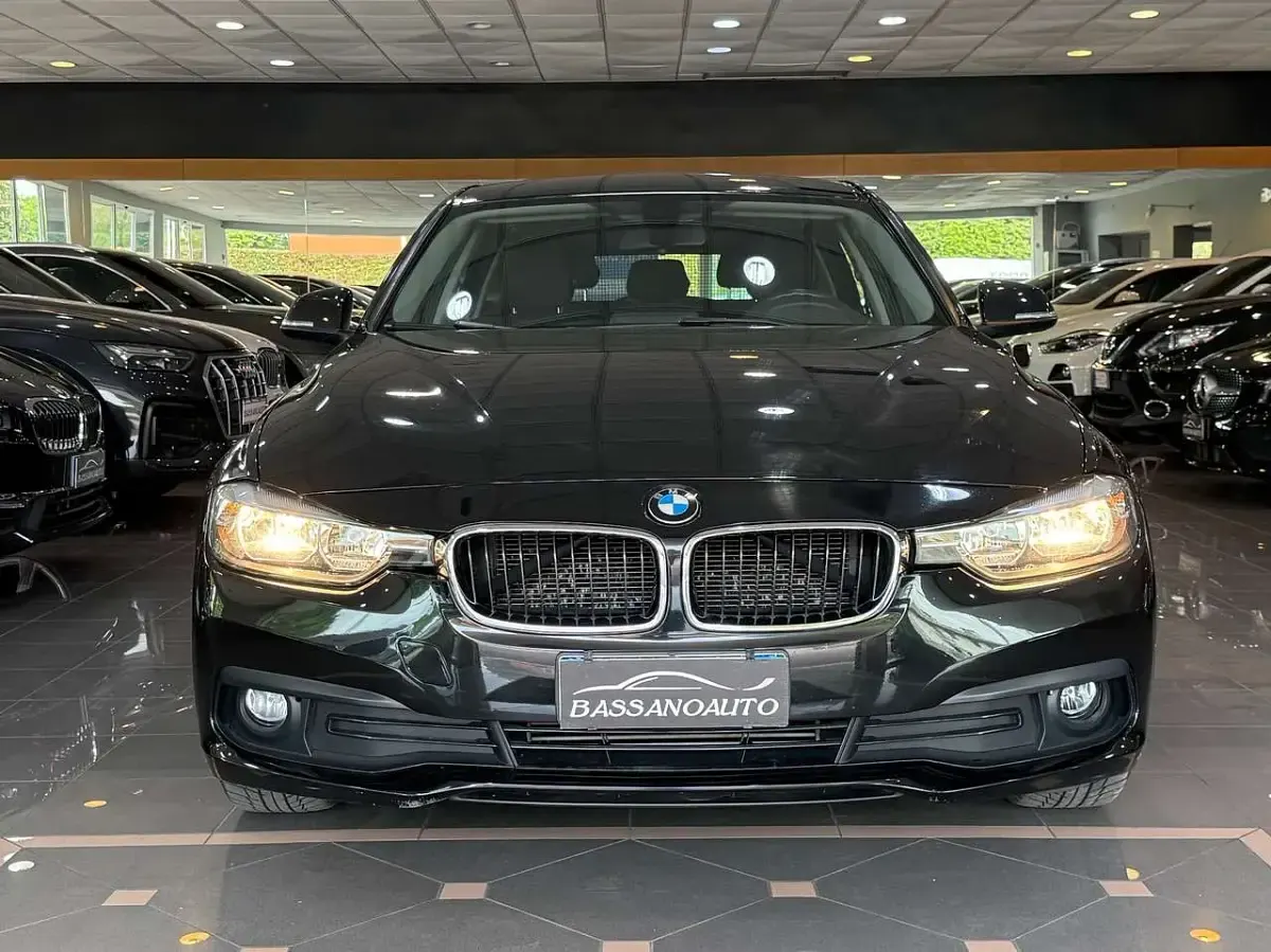 Usata BMW 318 Advantage 150 CV (110 kW) 2016 Nero Station wagon