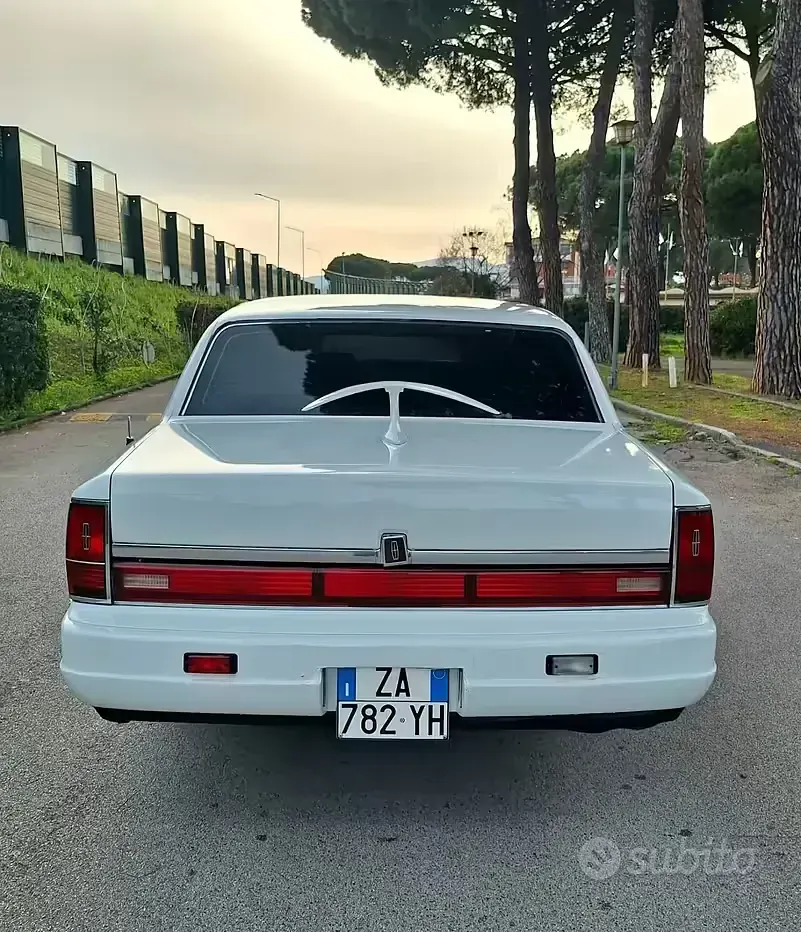 Usata Lincoln Continental 212 CV (155 kW) 1991 Bianco Berlina