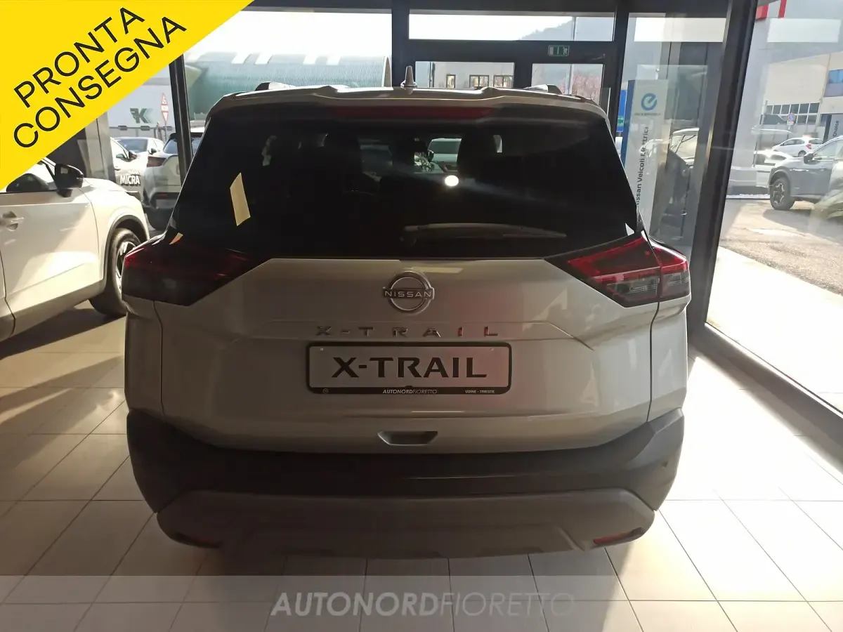 Nuova Nissan X-Trail N-Connecta 163 CV (119 kW) 2026 Grigioblack SUV