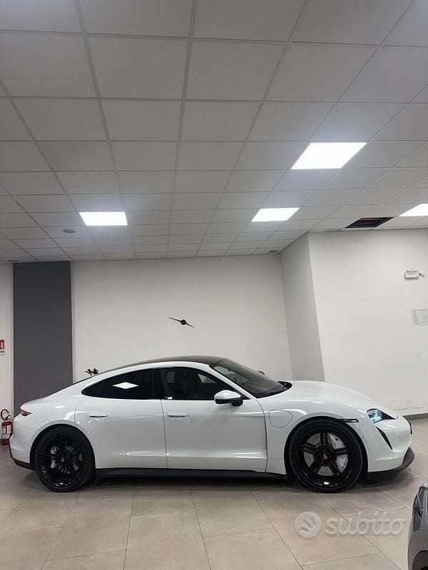 Usata Porsche Taycan 4S 400 kW (544 CV) 2020 Bianco Berlina