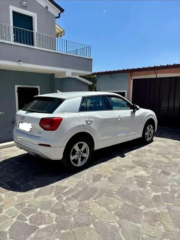 Usata Audi Q2 Sport 116 CV (85 kW) 2017 Bianco SUV