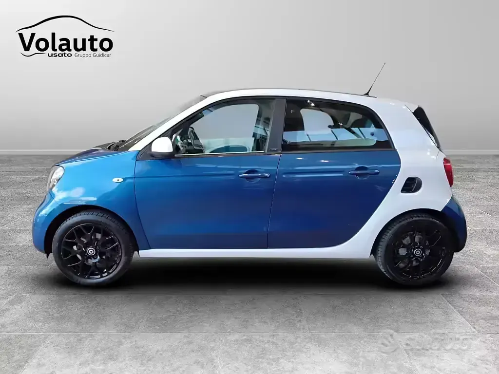Begagnad Smart ForFour Passion 71 HK (52 kW) 2015 Vit Halvkombi
