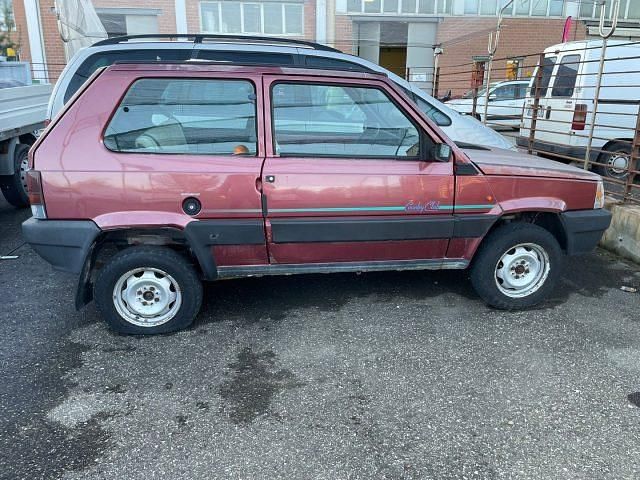 Usata Fiat Panda 4x4 Club 50 CV (36 kW) 1991 Bordeaux Utilitaria