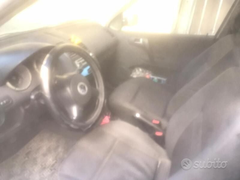 Usata VW Polo 101 CV (74 kW) 2000 Grigio Utilitaria