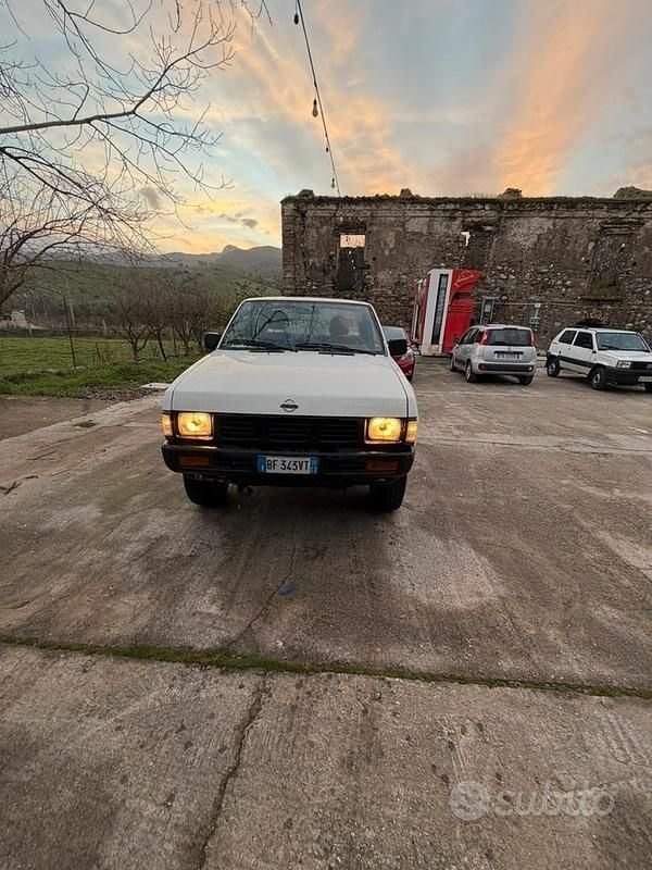 Usata Nissan King 1993 Bianco Pick-up
