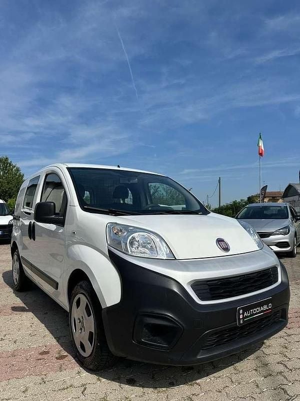 Bianco Usata 2021 Fiat Fiorino Furgone | 8900 € (Ottimo prezzo) - Immagine 1/4