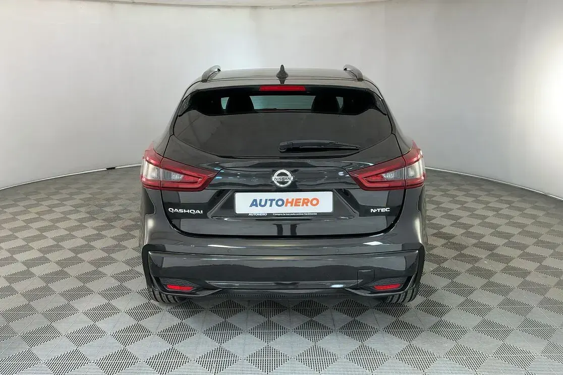Usata Nissan Qashqai N-TEC 160 CV (117 kW) 2020 Nero SUV