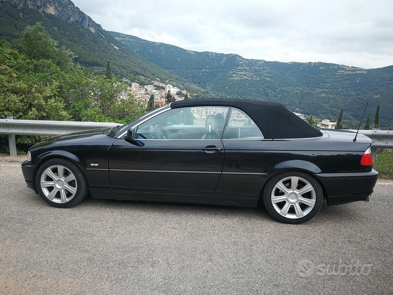 Usata BMW 320 Cabriolet 170 CV (125 kW) 2002 Nero Cabrio