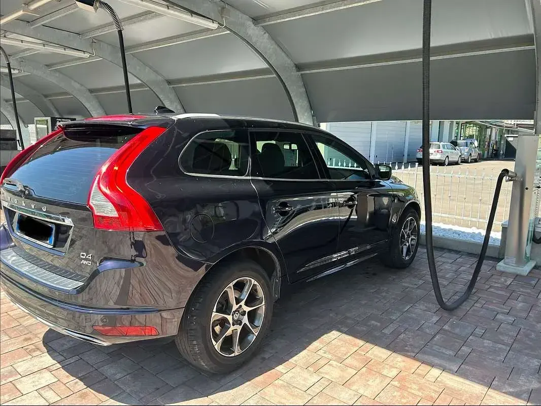 Usata Volvo XC60 Ocean Race 190 CV (139 kW) 2016 Nero SUV