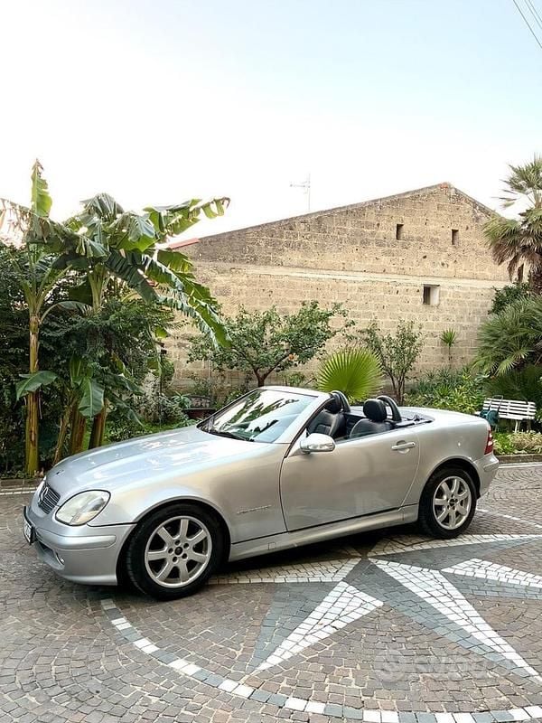 Grigio Usata 2000 Mercedes SLK200 Cabrio | 6000 € (Ottimo prezzo) - Immagine 1/4