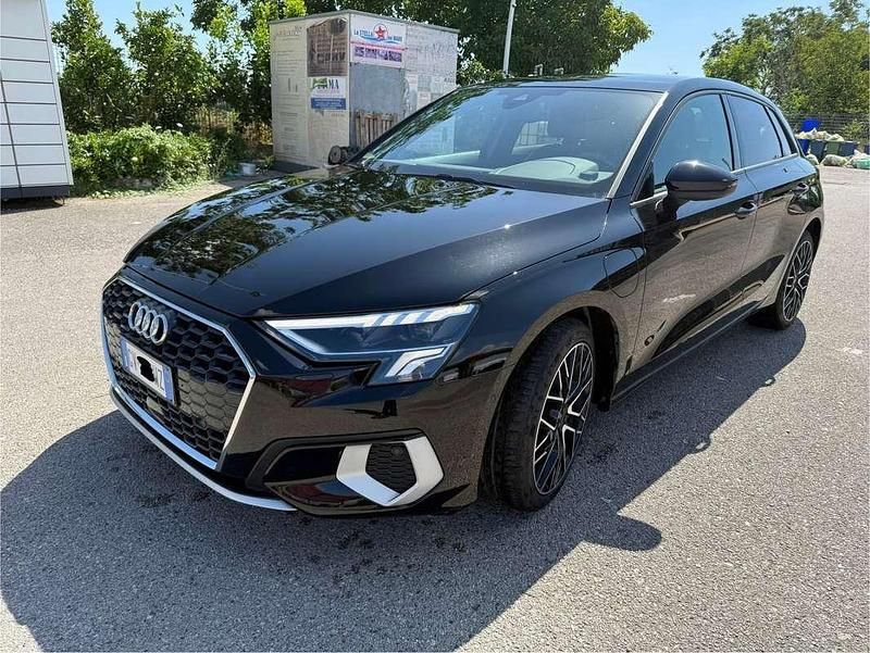 Usata 2021 Audi A3 Sportback e-tron Advanced Due volumi | 26.500 € (Buon prezzo) - Immagine 1/4