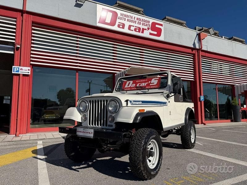 Bianco Usata 1982 Jeep CJ SUV | 12.000 € - Immagine 1/4